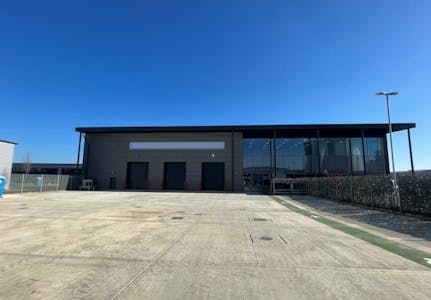 690 Stirling Road, Slough, Industrial / Warehouse To Let - Screenshot 20251218 142519.png