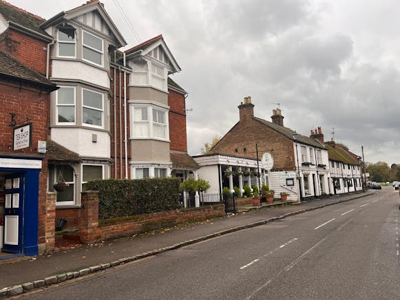 1 & 2 Clieve Cottages, Cookham, Investment / Retail For Sale - IMG_2723.JPEG