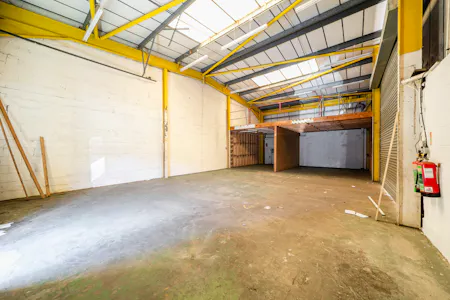 8 Trojan Industrial Estate, Willesden, Industrial To Let - 1480574-3-6a329d8814086.jpg