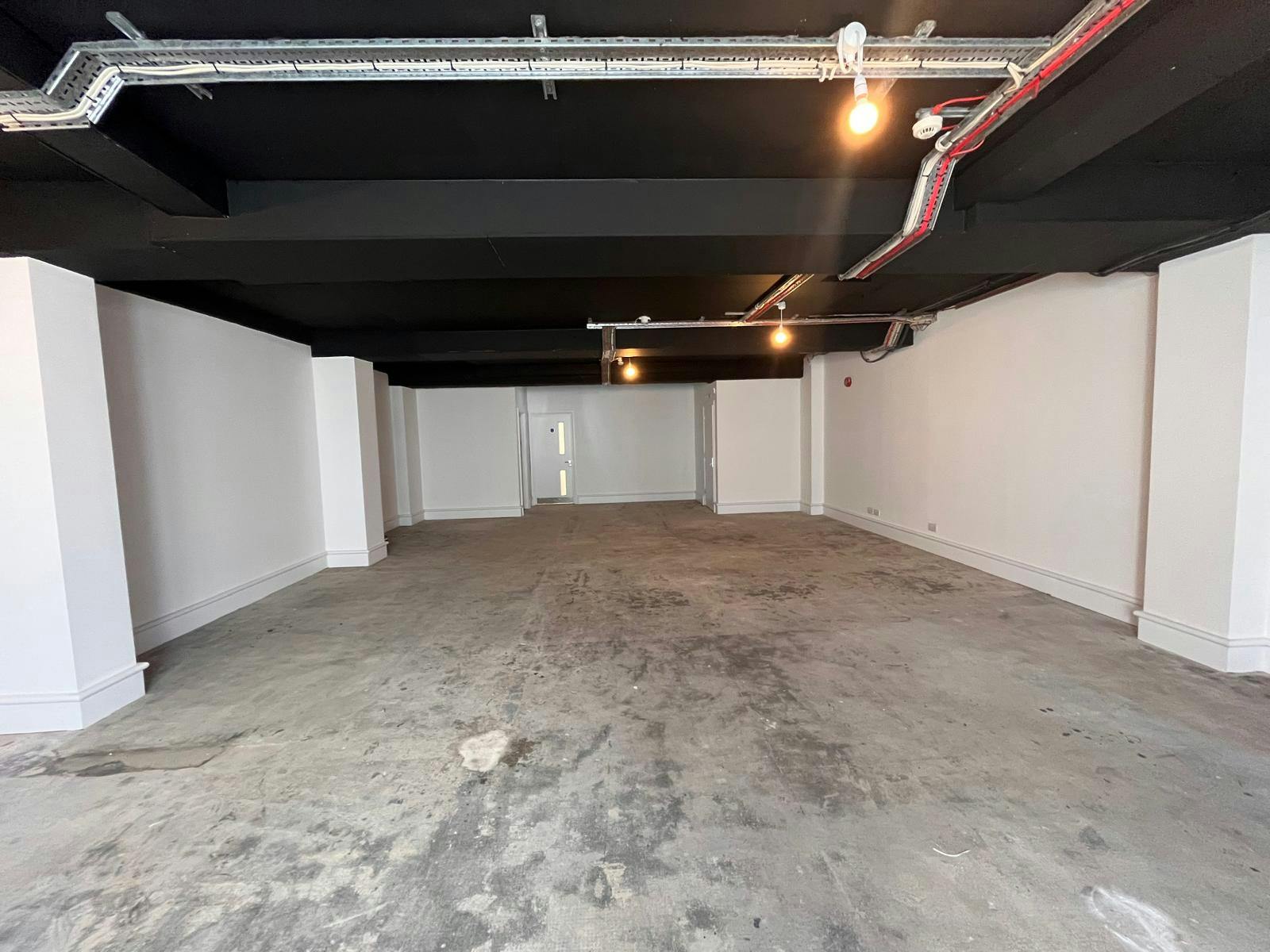 Ground floor retail, 1-3 Market Street, Aylesbury, Offices / Retail To Let - WhatsApp Image 20250321 at 162546_f591b58d.jpg