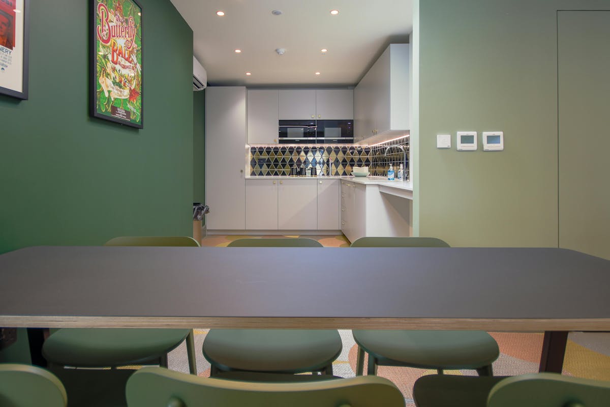 06b348eb3ae0436961e04c90c0b7488e M