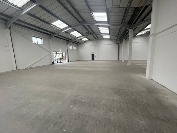 Unit 1 Chapmans Park Trading Estate, 378 High Road, Willesden, Industrial To Let - IMG_9020.jpg