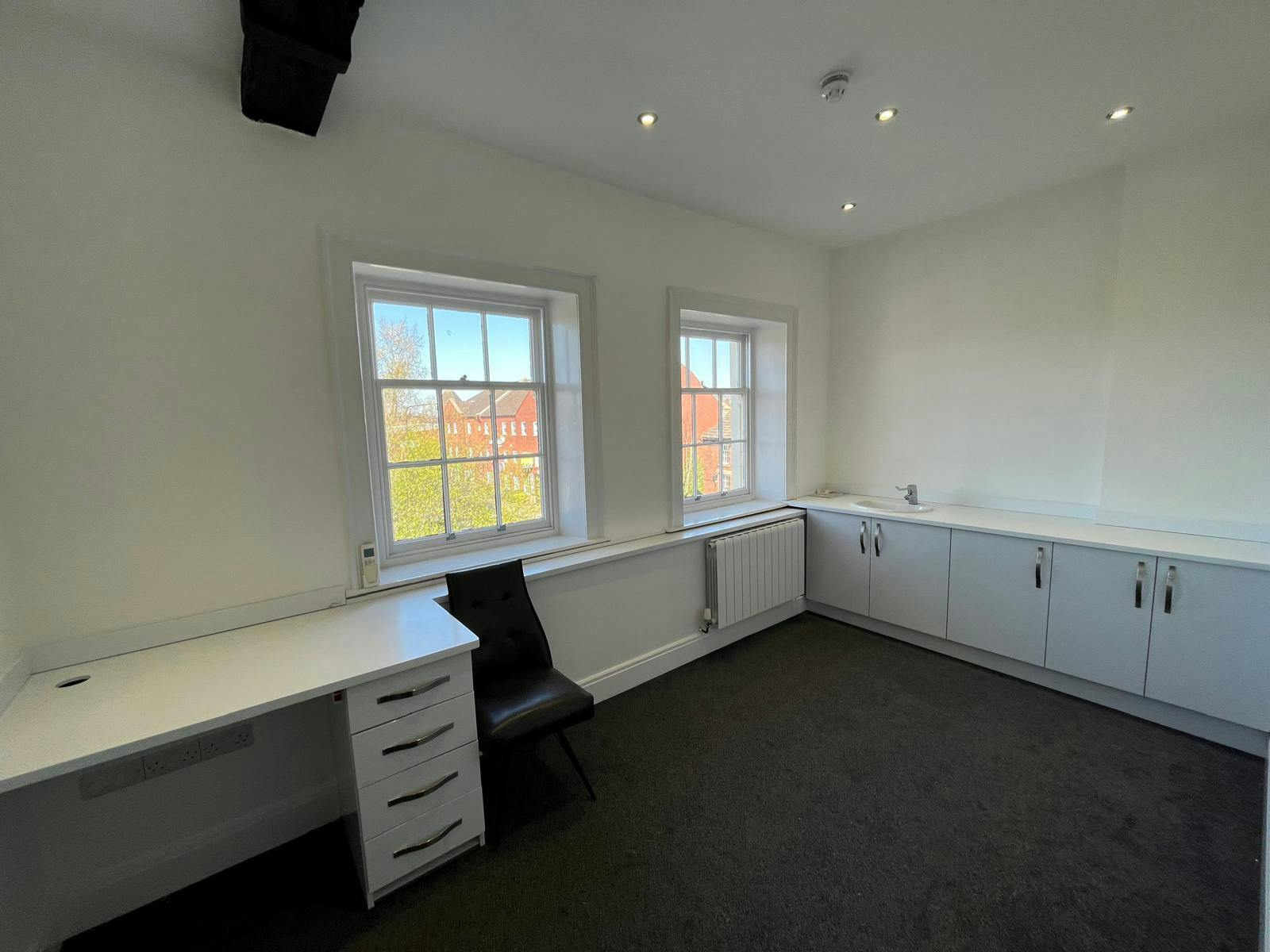 2nd Floor, Charles Roe House, Macclesfield, Offices To Let - IMG20250402WA0032.jpg