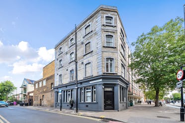 1st - 3rd floors, 151 Whitechapel Road, London, Offices / Retail To Let - 133380136891eca2c3e8a.jpg - More details and enquiries about this property