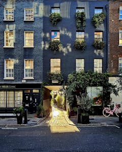 2 Warren Mews, London, Office To Let - 919586_7d466d2e91e24b6f98e646cb7f4bae2c~mv2.jpg