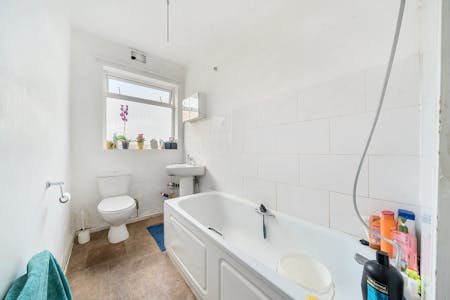 376-380 Northolt Road, Harrow, Investment / Mixed Use For Sale - 132734516877aa123685dARW 9.jpg