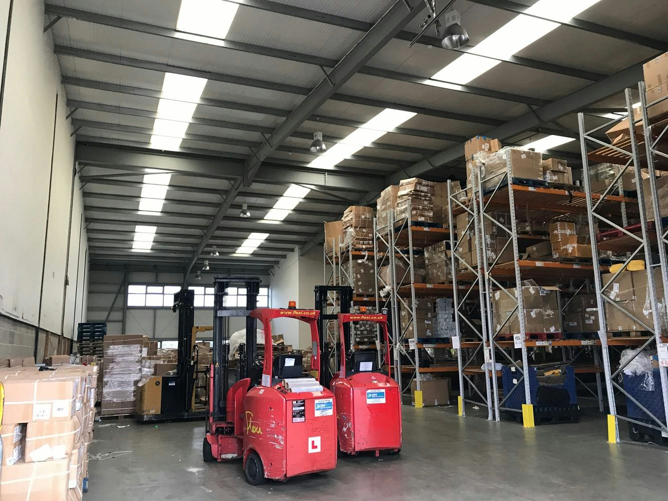 Industrial Unit in Portsmouth - photo 3