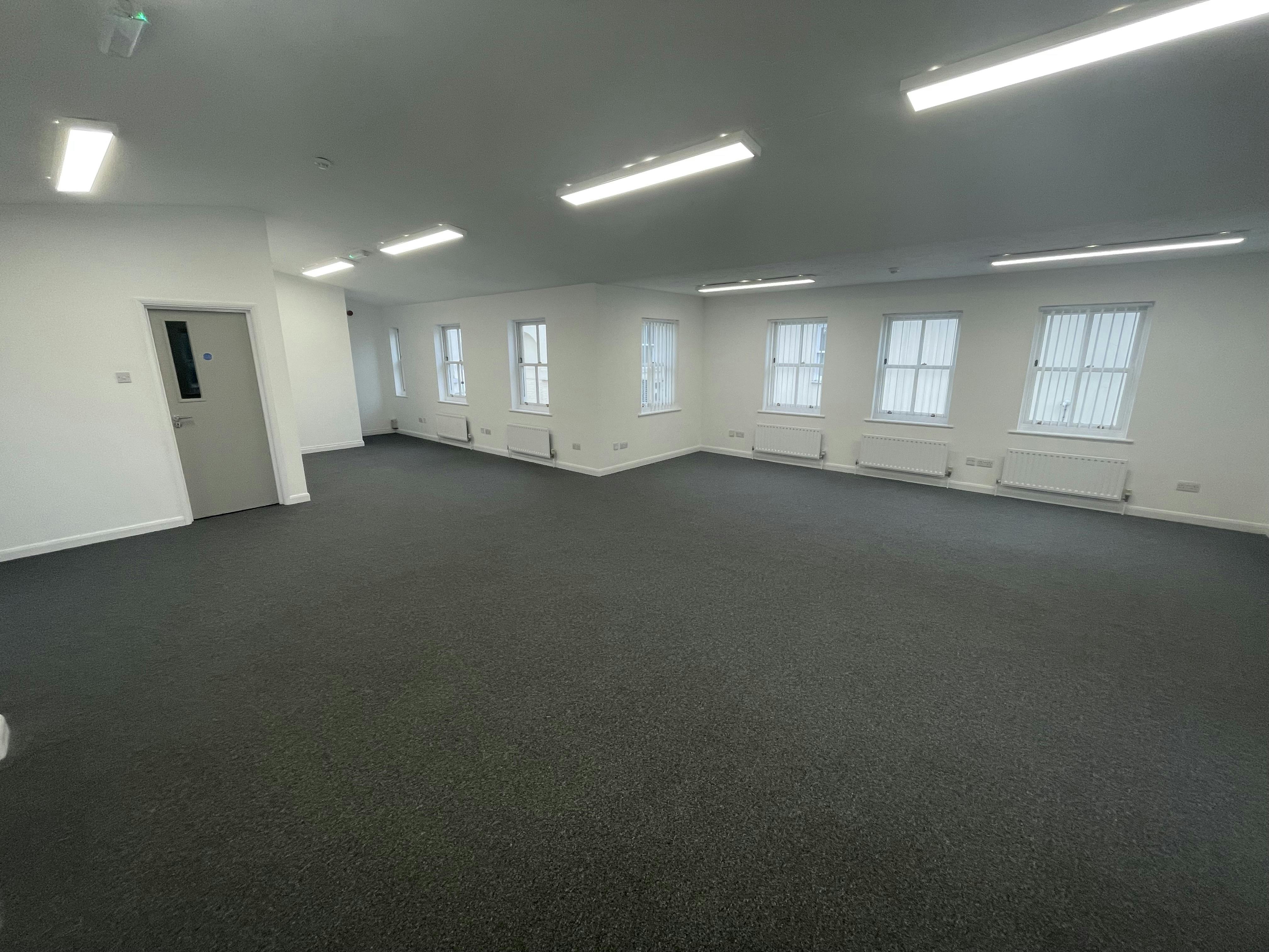 Suite 2, 7 Alexandra Road, Farnborough, Offices To Let - IMG_0595.jpg