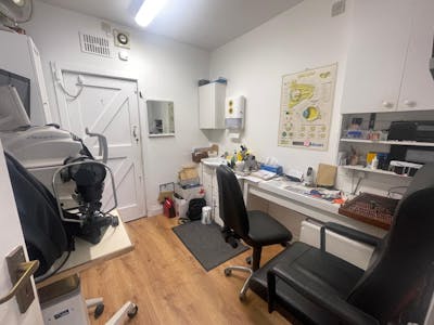 89A Sandymount Road, Dublin, Retail To Let - PHOTO-2026-05-11-08-59-58 (3).jpg