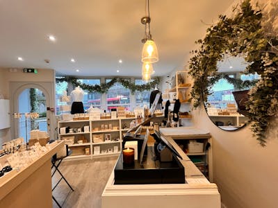 3 Station Square, Harrogate, Retail To Let - IMG_7881.jpeg