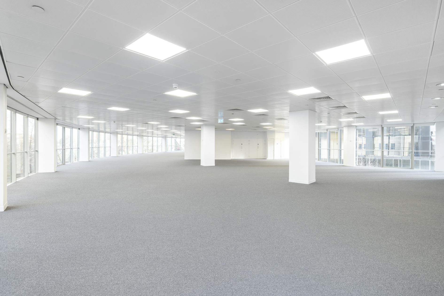 3 Harbour Exchange Square, London, Land & Buildings / Offices To Let / For Sale - HX_018.jpg