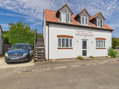 34 Dollicott, Aylesbury, Retail To Let - CAM05222G0-PR0106-STILL002.jpg
