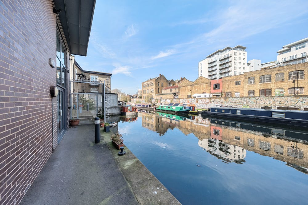 10A Branch Place, London, Office / Showroom To Let - 1260505 9.jpg