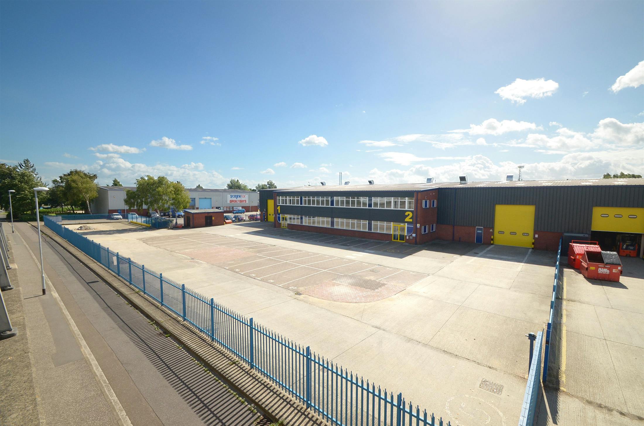 Industrial Unit in Portsmouth - photo 2