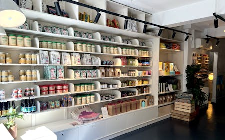 52 Warren Street, London, Retail To Let - Honey & Spice - 3.jpg