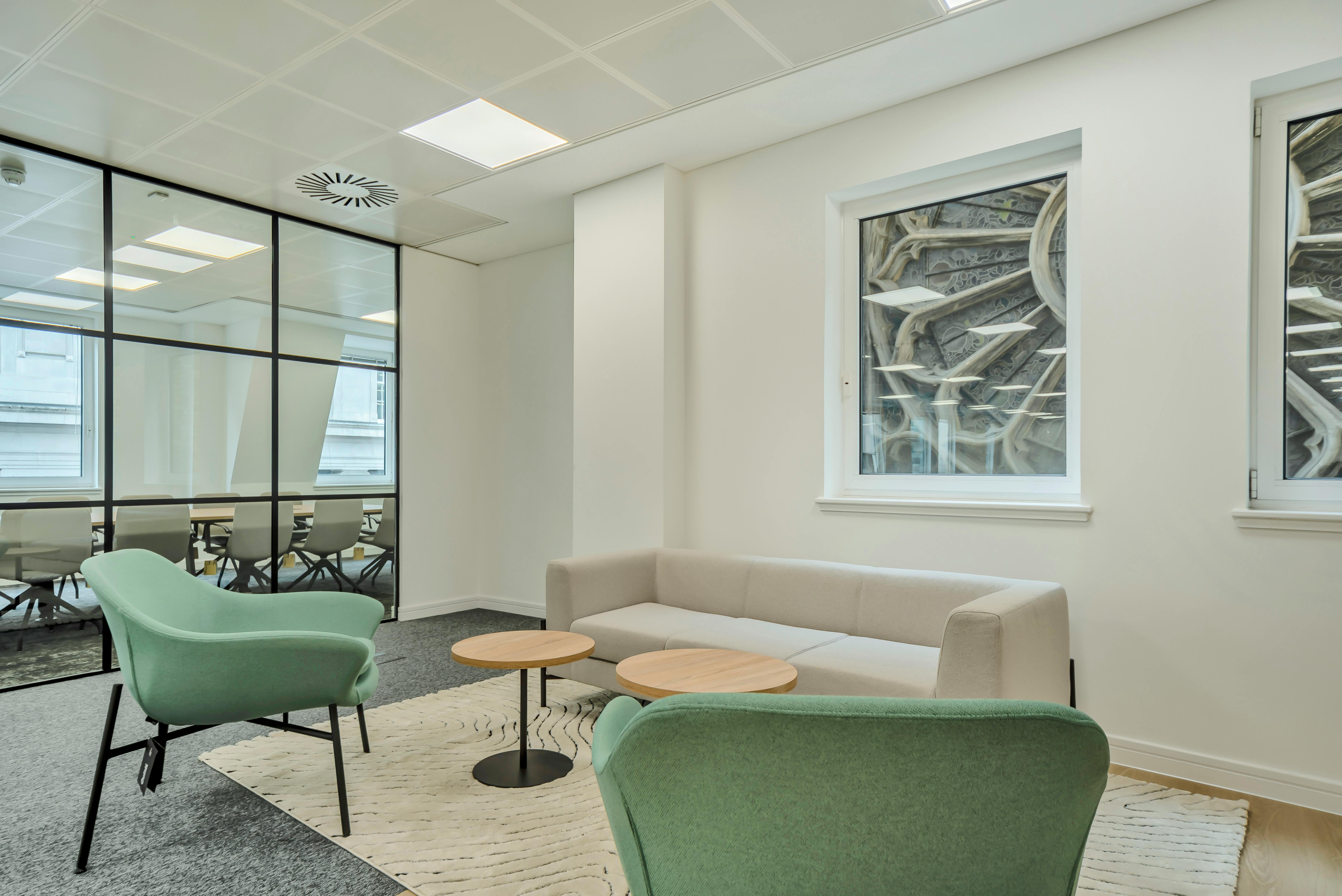 Office in London - photo 4