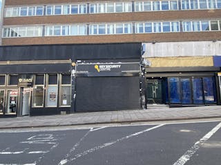 King House, 17 King Street, Luton, Retail To Let - Image 1