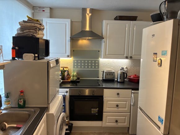 31 High Street, Cookham, Investment / Other / Retail For Sale - IMG_2773.jpg