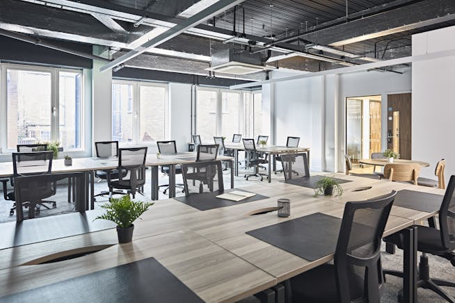 Serviced Offices - Avenue HQ, 10-12 East Parade, Leeds, Offices To Let - Copy of AvenueHQ_11.25_0666.jpg