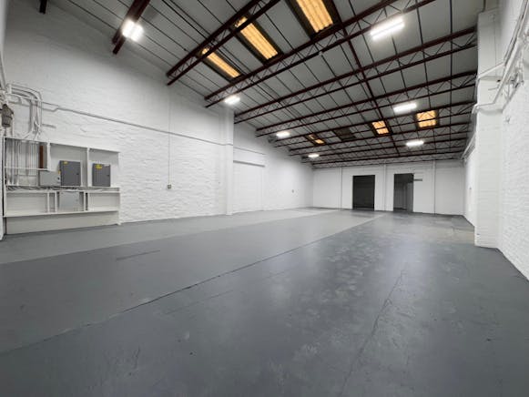 Unit B, Mitre House, White City, Industrial / Warehouse To Let - 6.jpg