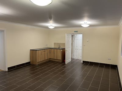 Tittershall Lodge, Kingswood Lane, Aylesbury, E (Commercial / Business / Service) / Land / Office / Retail To Let - IMG_2821.JPEG