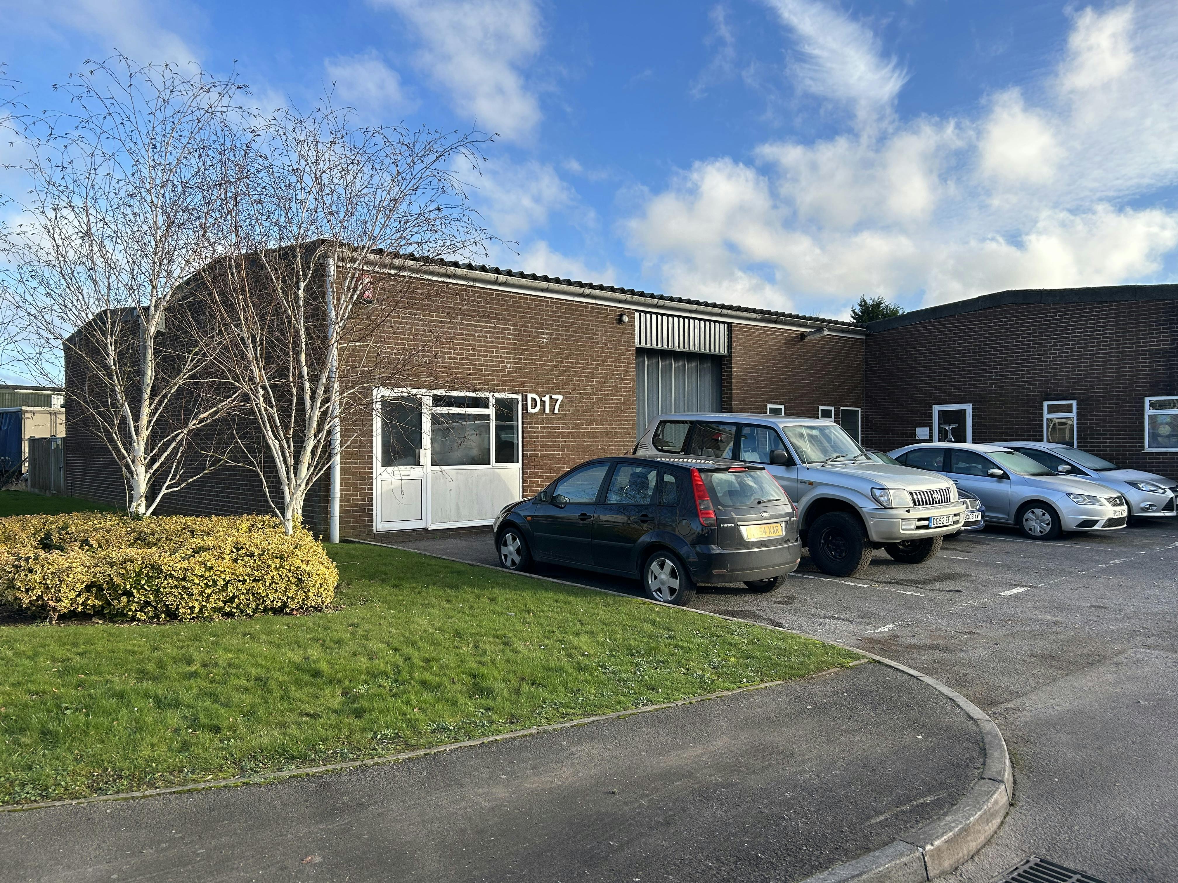 Unit D17, Erin Trade Centre, Bumpers Farm, Chippenham, Industrial To Let - IMG_3307.jpg