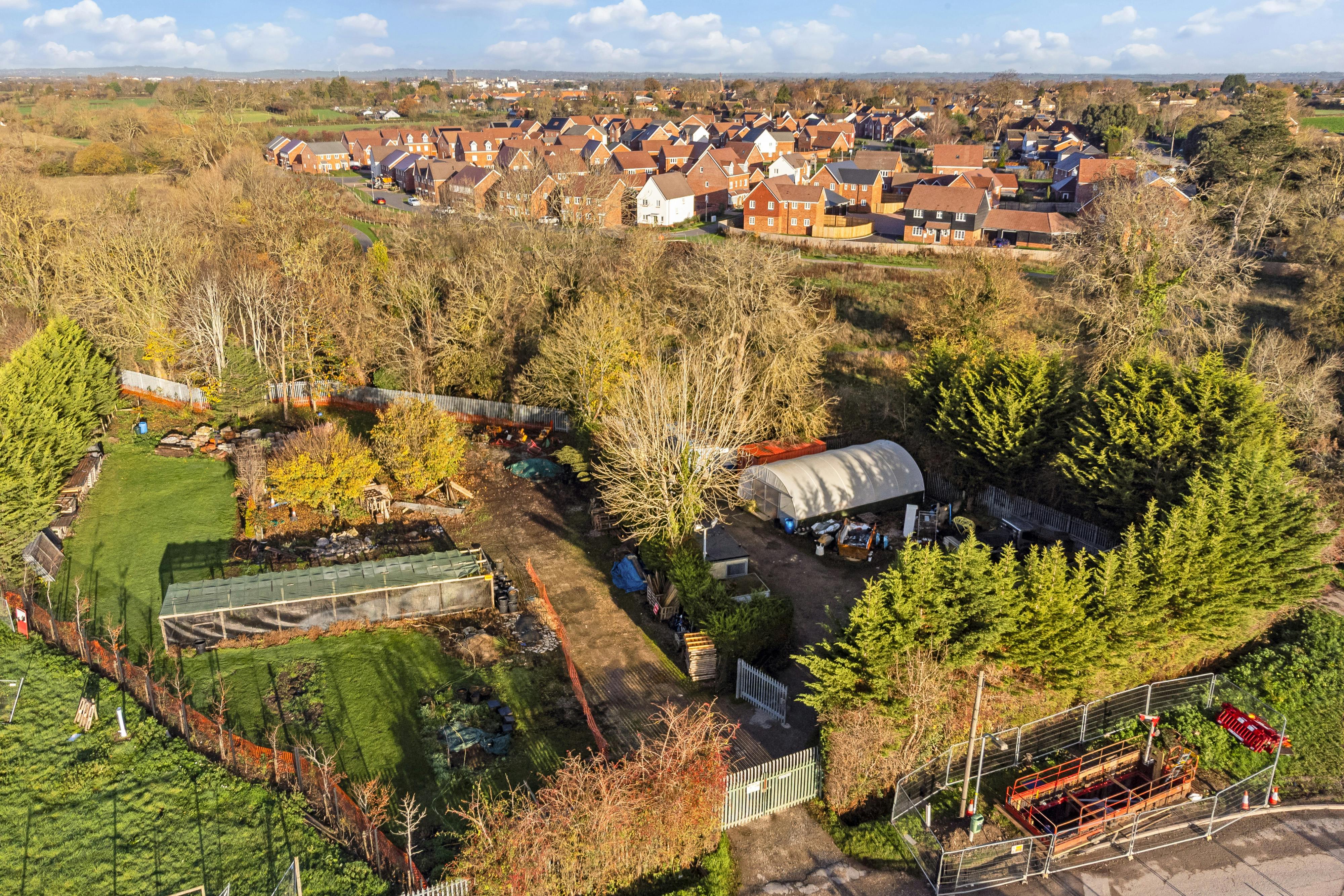 Storage Yard, Old Risborough Road, Aylesbury, Land To Let - 100535_Storage Yard at Old Risborough Road4.jpg