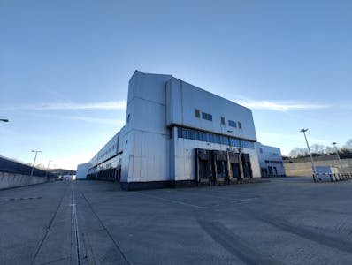 Titan, Kendal Avenue, Park Royal, Industrial/Logistics To Let - Screenshot 2026-01-27 154111.png