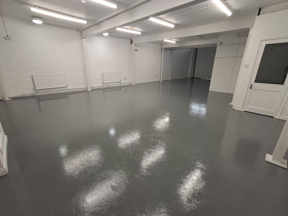 Unit 7 Progress Business Park, Progress Way, Croydon, Industrial To Let - 20250415_104315.jpg