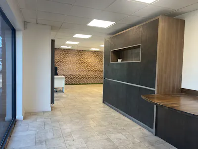 Unit 2 Oakhurst Business Park, Southwater, Industrial / Warehouse To Let - WEB IMG_1509.JPG