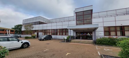 Platinum House - Ground Floor, Sussex Manor Business Park, Crawley, Office To Let - Platinum House 2.jpg
