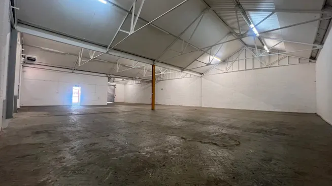 Unit 5a Courtenay Road, Wembley, Industrial / Warehouse To Let - 3.png