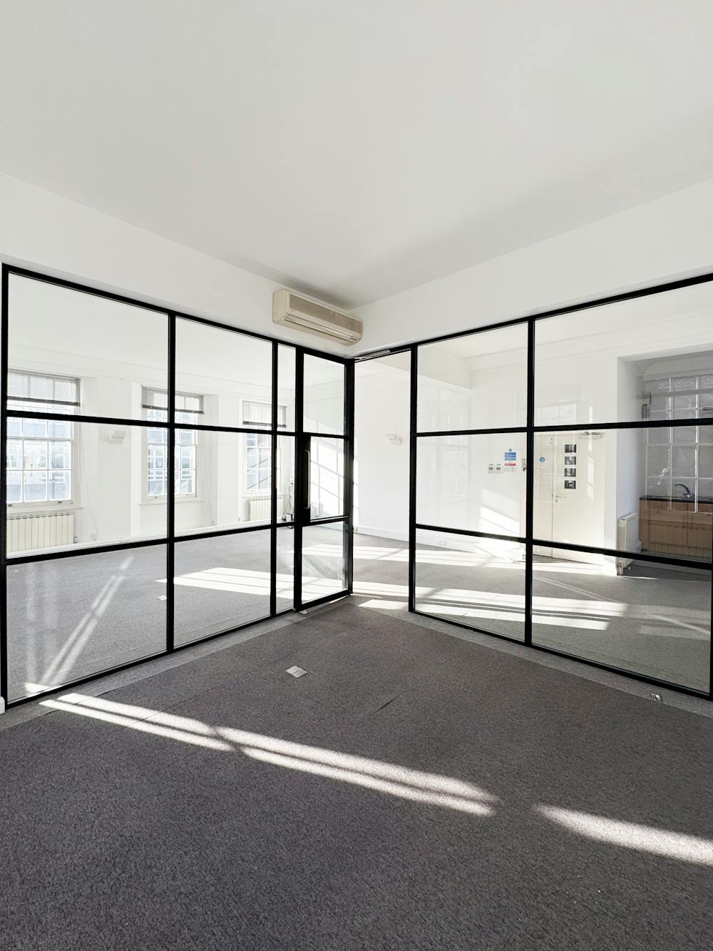 44 Charlotte Street (1st Floor) - Image - 2026-02-06T121449.jpg