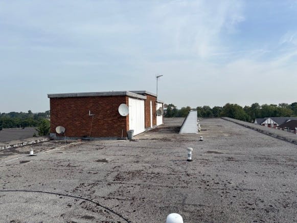 Hollies House, Potters Bar, Investment / Investment For Sale - 1.jpg