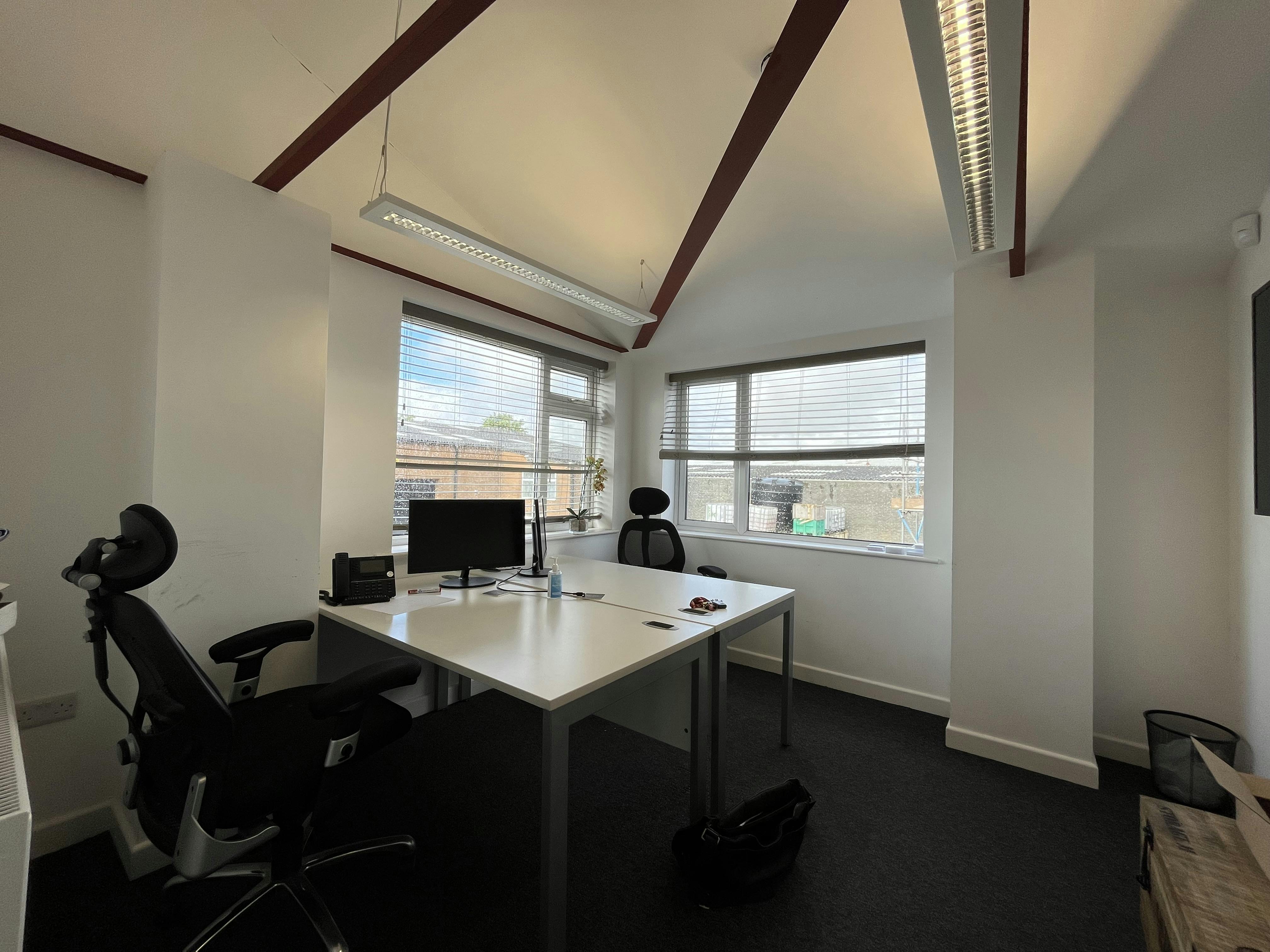 Fairbank House, 5-7 Moorfield Close, Leeds, Office To Let - IMG_5578.JPG