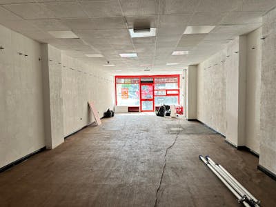 299 North End Road, London, Retail To Let - 3fc2164c-f4fa-4838-9adc-887d8b3ba7f5.jpg