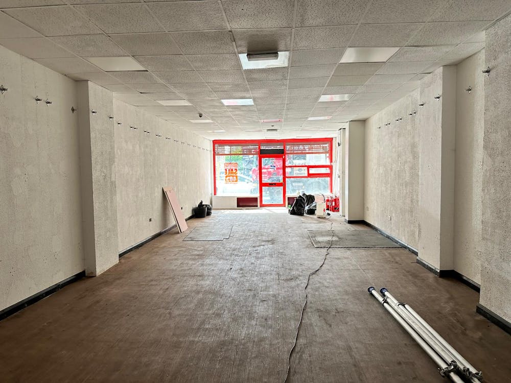 299 North End Road, London, Retail To Let - 3fc2164c-f4fa-4838-9adc-887d8b3ba7f5.jpg