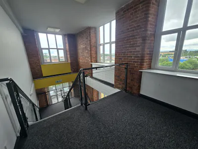 Hollinwood Business Centre, Oldham, Office To Let - Landing