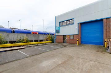 Unit 7 Station Industrial Estate, Wokingham, Industrial / Warehouse To Let - StationRd-Unit7-ThreeSixtyGroup-5.jpg