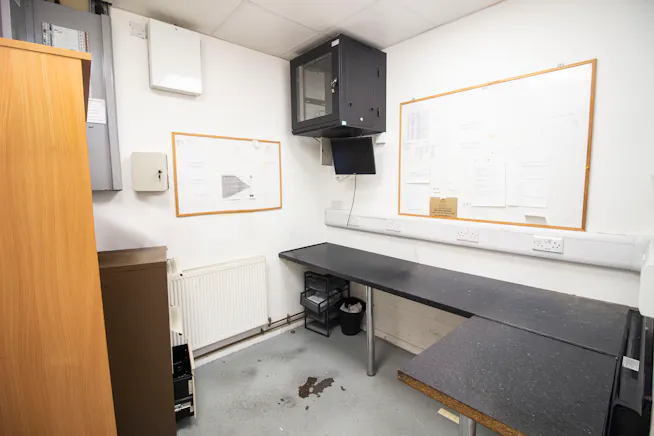 Unit 5 AMC Business Centre, Park Royal, Industrial / Warehouse To Let - 5.jpg