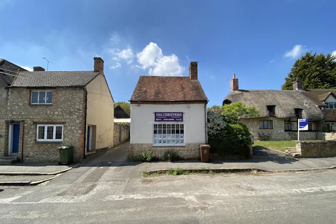 37 High Street, Long Crendon, Office To Let - FRONT.JPG