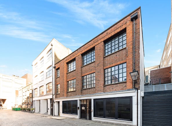 7-10 Charlotte Mews, London, Offices To Let - CHARLOTTE MEWS 783_.jpg