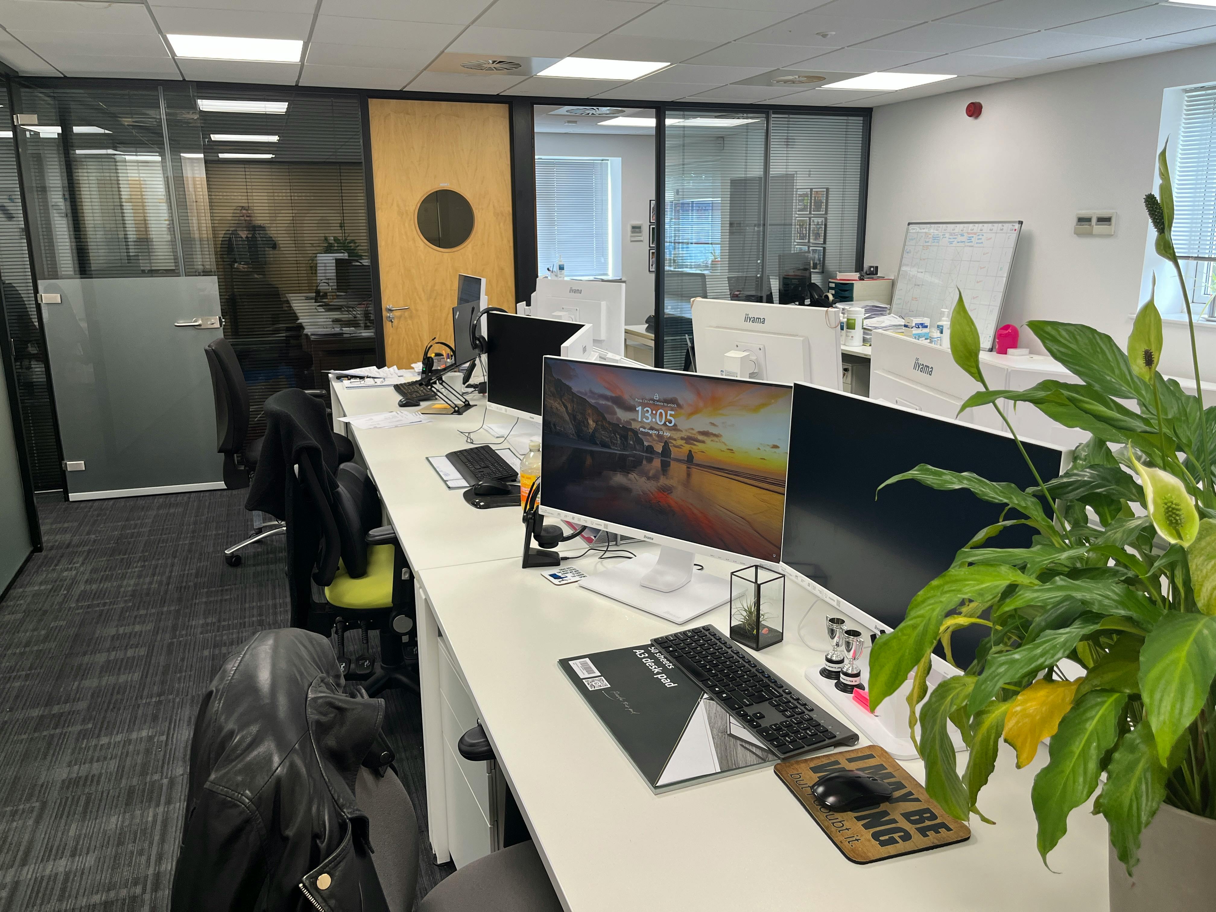 Industrial Unit in Eastleigh - photo 2