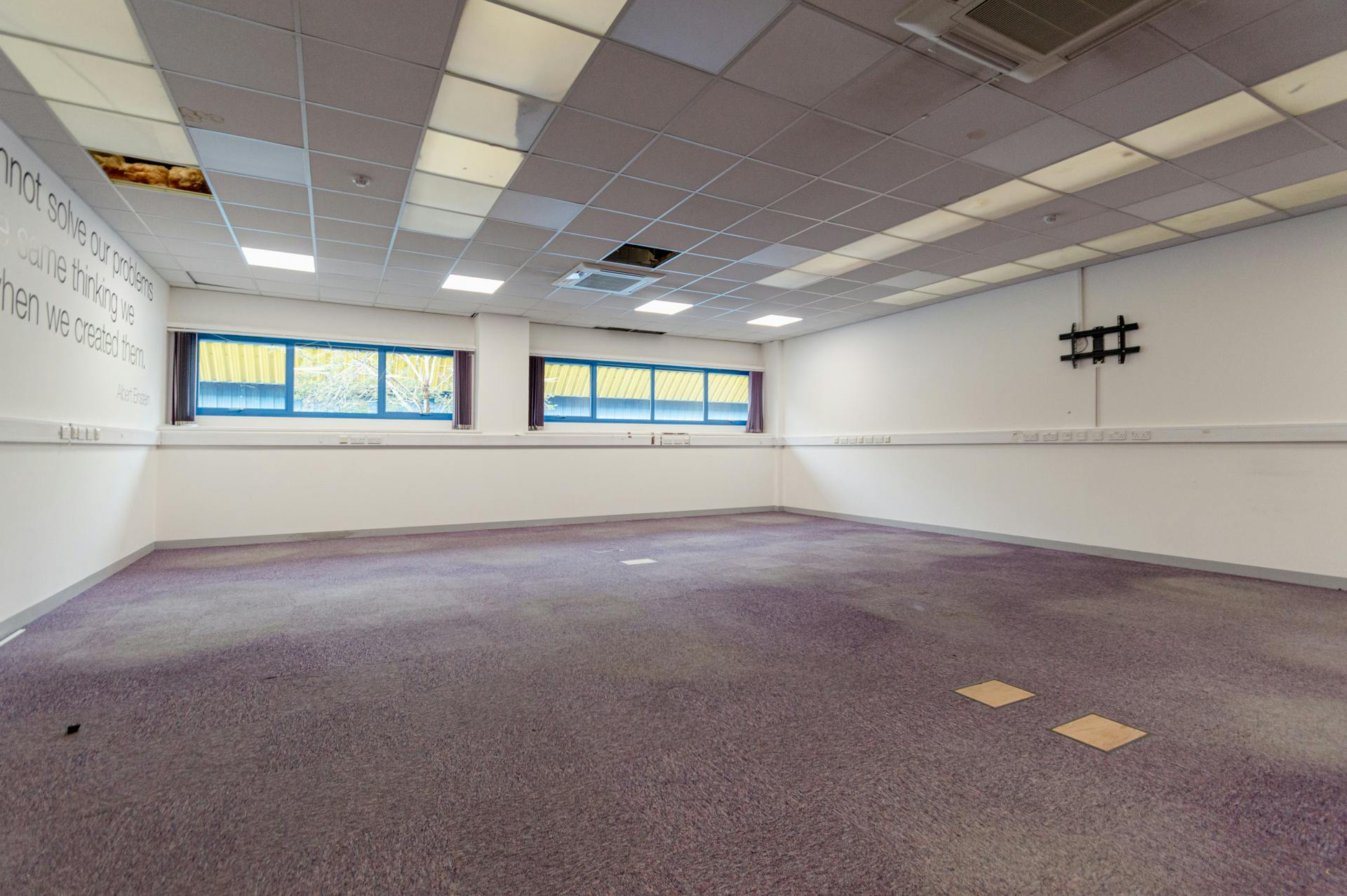 Industrial Unit in Poole - photo 4