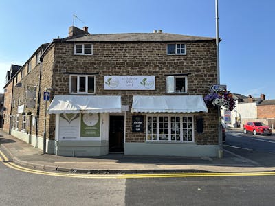 2 Melton Road, Shop and Café, Oakham, Office / Restaurant / Cafe / Retail To Let - IMG_2857.jpg