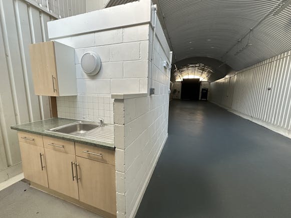 383 Mentmore Terrace, London Fields, Industrial To Let - 20230914_142312657_iOS.jpg