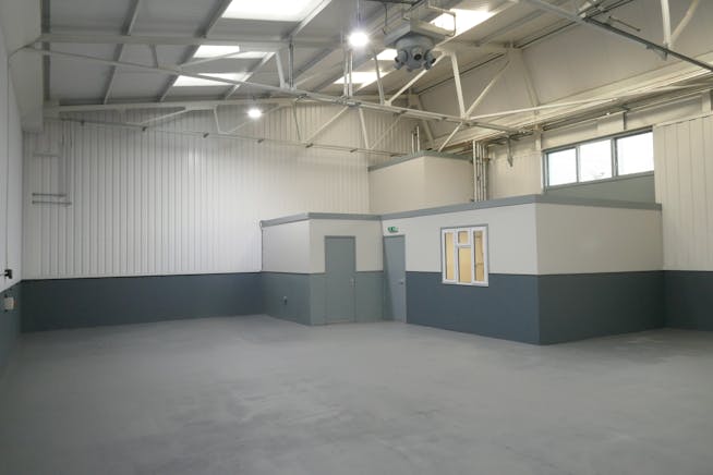 Unit 2, Harlow, Industrial To Let - P1060357.JPG