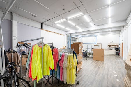 Unit 3 - 18 Plumbers Row, London, Retail To Let - Plumbers Row 18 U3 - Low Res 5.jpg