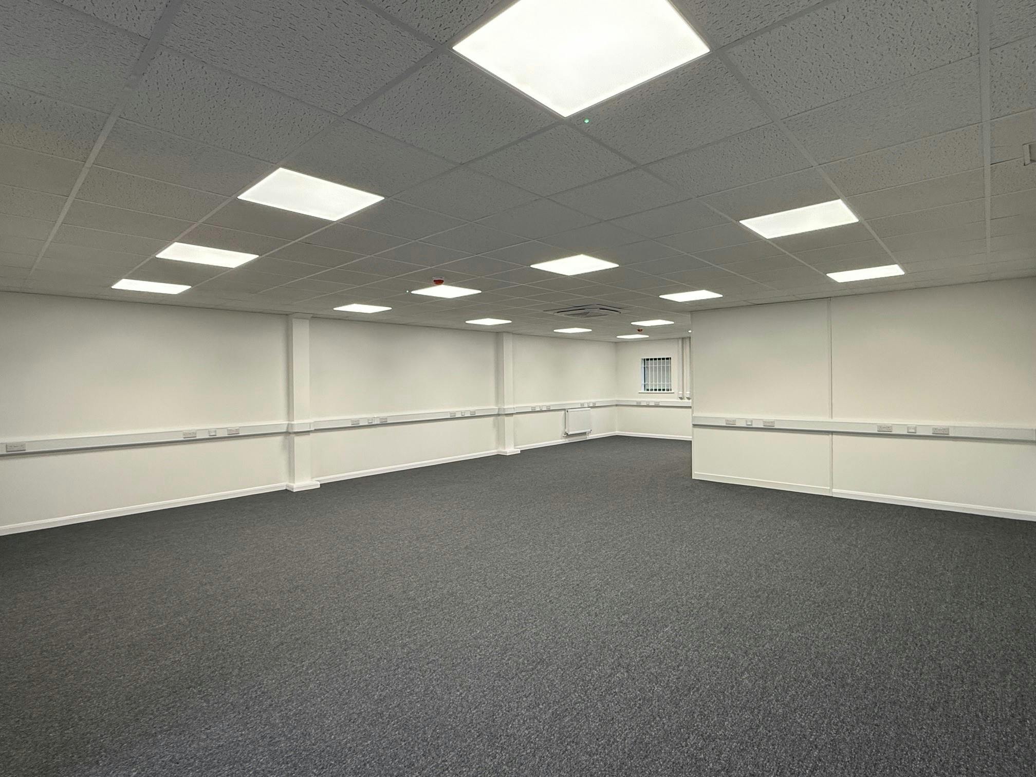 20 Shrivenham Hundred Business Park, Shrivenham, Industrial / Office To Let - 5.jpg