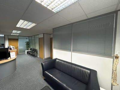 Unit 72, Shrivenham Hundred Business Park, Watchfield, Office To Let - IMG_3654.jpg